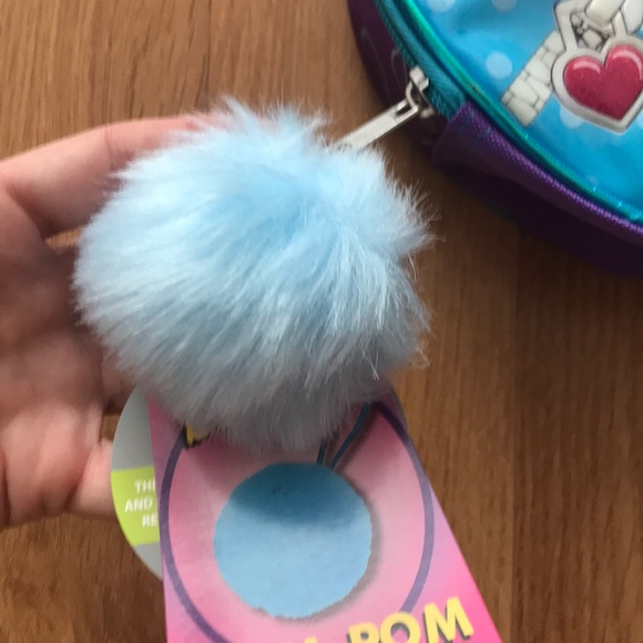 LOL Surprise purple POM POM lunchbox!NWT - Picture 2 of 5